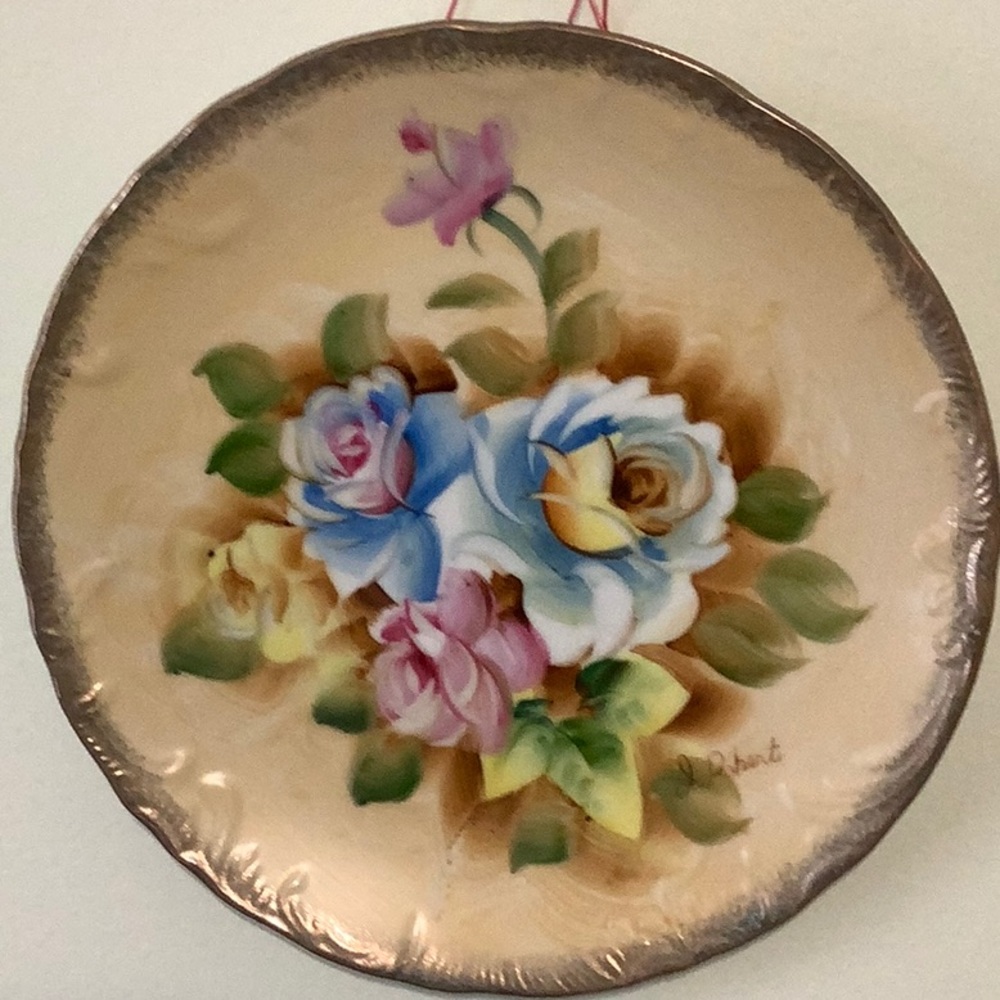 🦋 Handpainted 8” fine China plate, gold trim